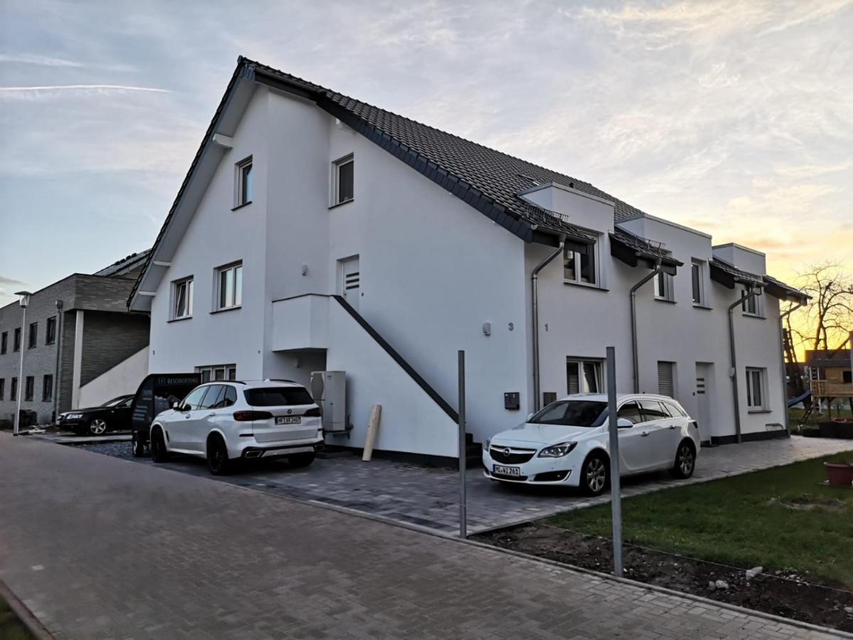 Modern Wohnen I Parkplatz I Wlan I Netflix I Balkon I 6 Schlafplaetze Lägenhet Bad Oeynhausen Exteriör bild